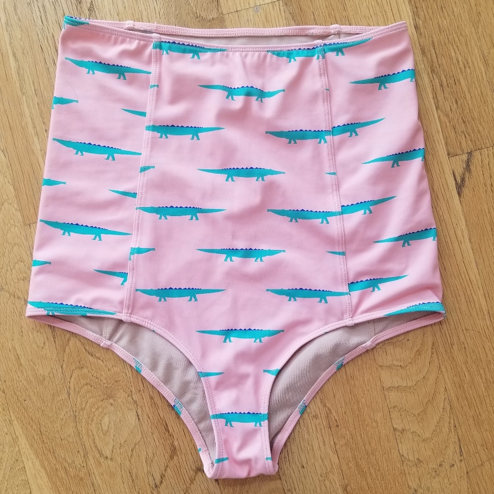 Kortni jeane alligator bottoms